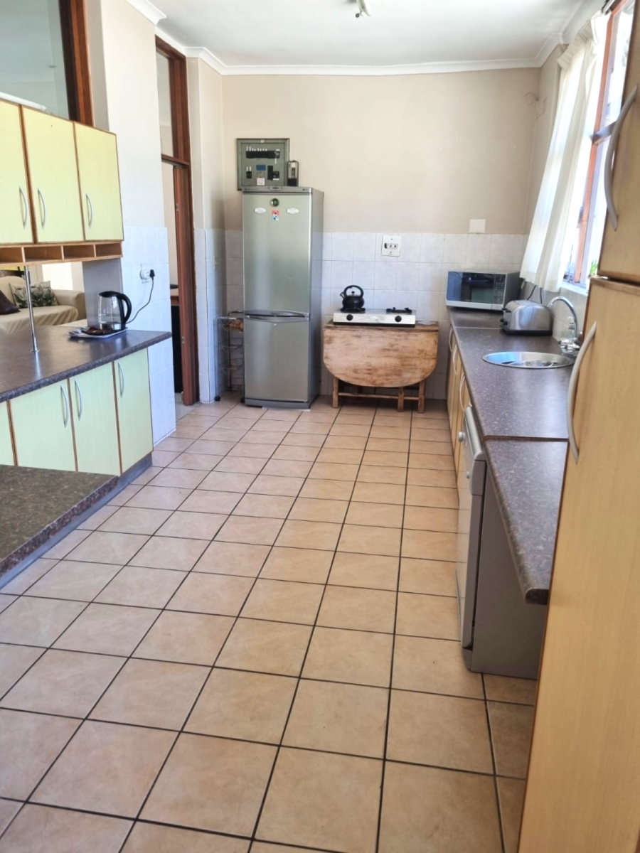 5 Bedroom Property for Sale in Vierlanden Western Cape